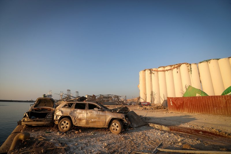 Lübnan'ın can damarı Beyrut Limanı enkaza döndü