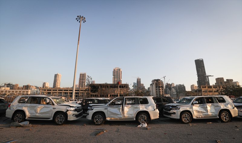 Lübnan'ın can damarı Beyrut Limanı enkaza döndü