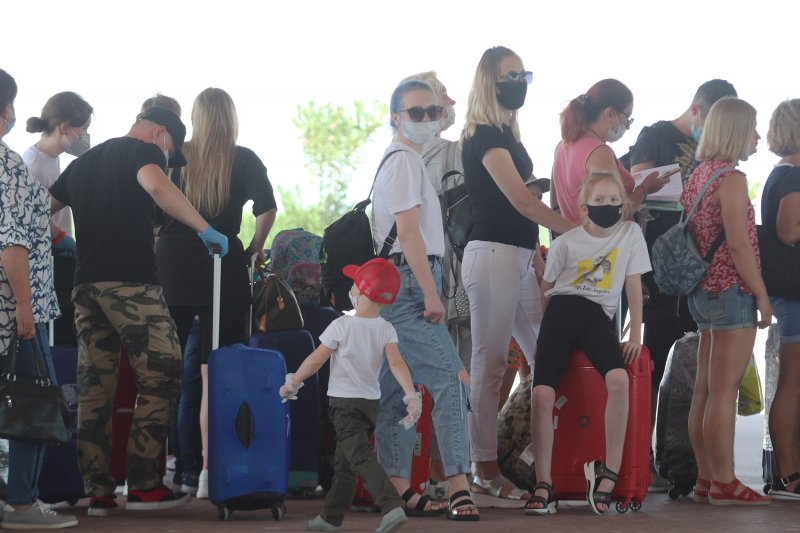 Antalya'ya Rus turist akını