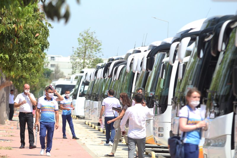 Antalya'ya Rus turist akını