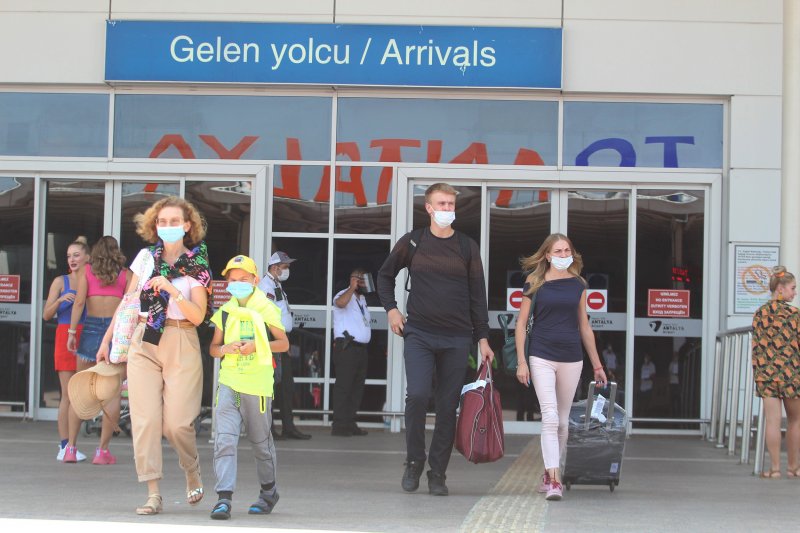 Antalya'ya Rus turist akını