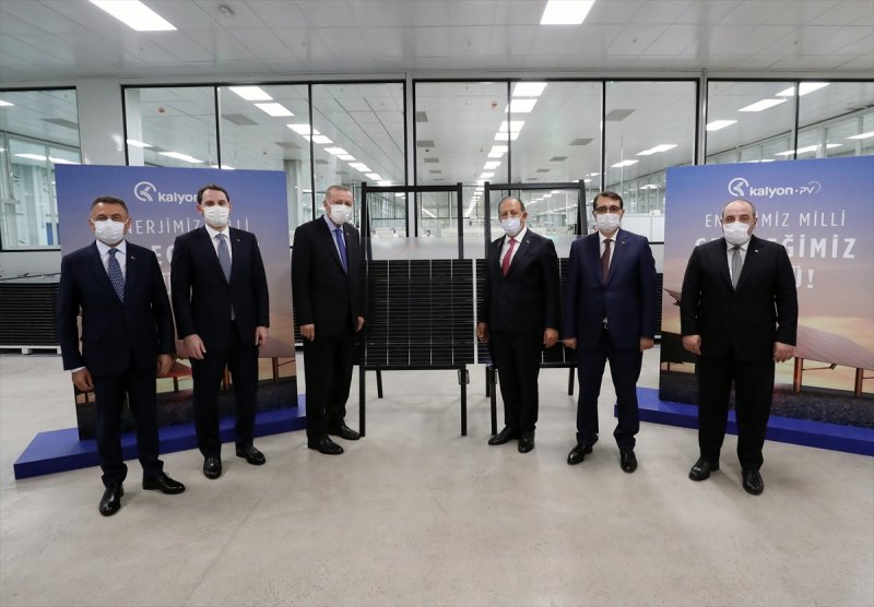 Türkiye'nin ilk Güneş Teknolojileri Fabrikası açıldı