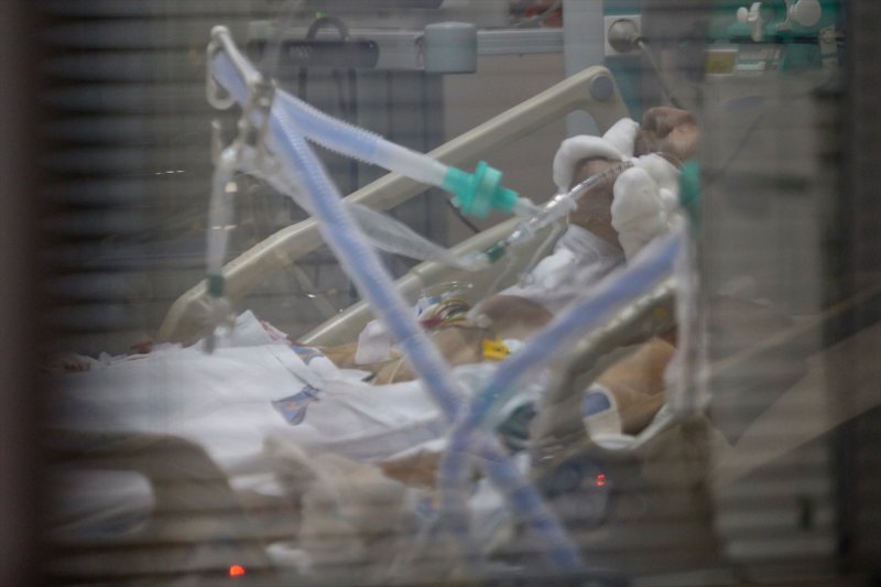 Fedakar sağlık çalışanlarının entübe hastalar için mücadelesi