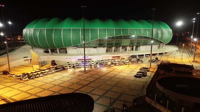 Bursa’da 500 polis ile uyuşturucu tacirlerine düzenlenen şafak operasyonu