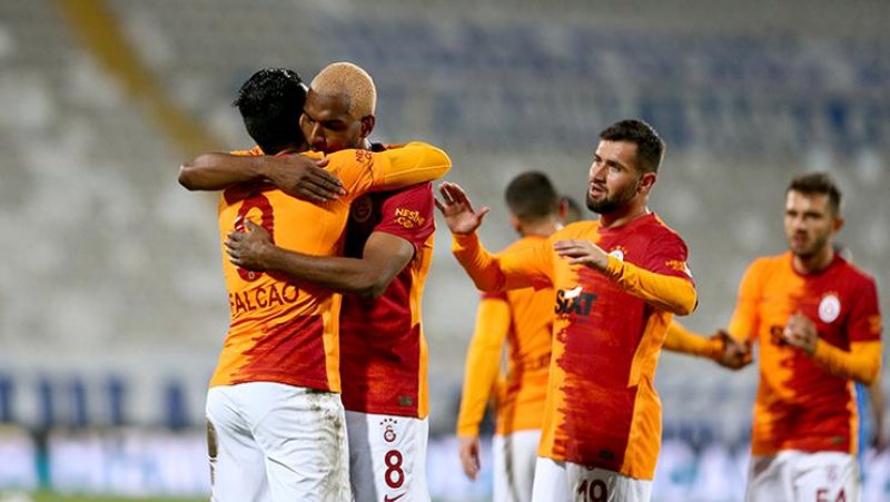 Galatasaray'da kritik toplantıda neler konuşuldu