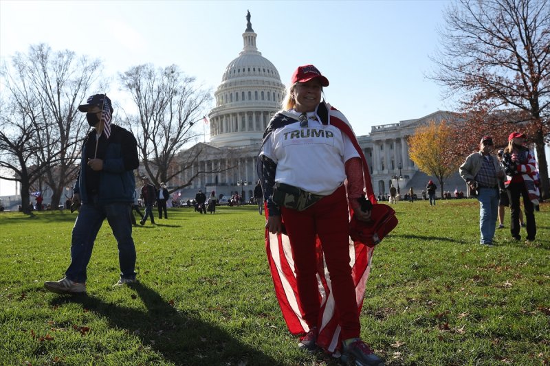 ABD'nin başkentinde yüz binlerce Trump taraftarı yürüdü