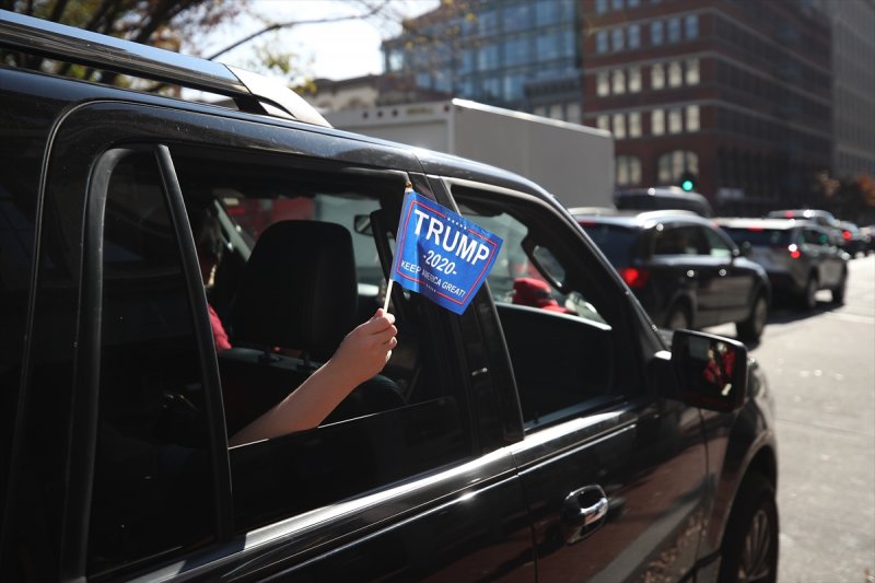 ABD'nin başkentinde yüz binlerce Trump taraftarı yürüdü