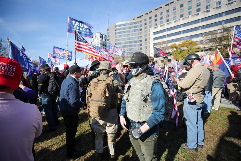 ABD'nin başkentinde yüz binlerce Trump taraftarı yürüdü