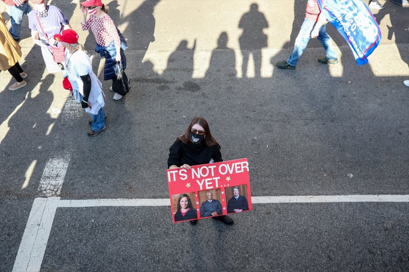 ABD'nin başkentinde yüz binlerce Trump taraftarı yürüdü
