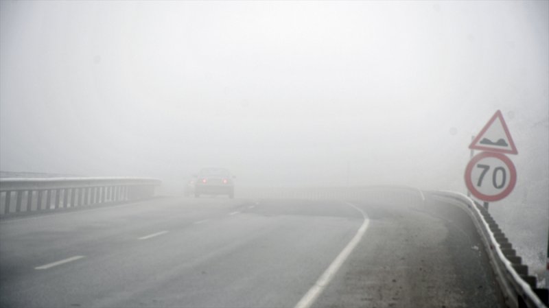 Sivas'ta kırağı ve sis, büyüleyici görüntüleri ortaya çıkardı