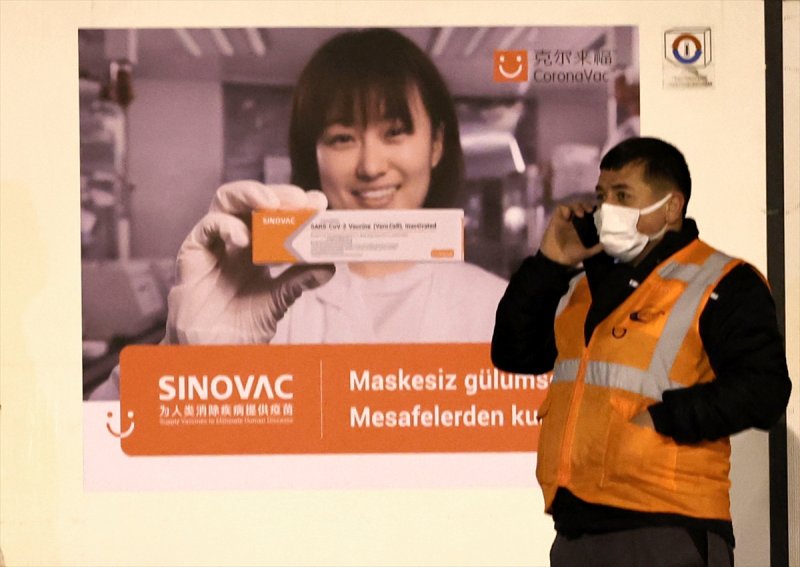 Koronavirüs aşıları Türkiye'ye geldi