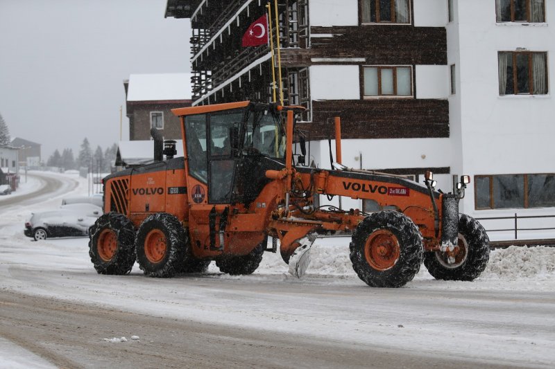 Uludağ yeniden beyaza büründü