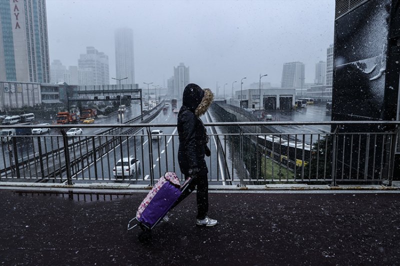 Kar yağışı, İstanbul'a giriş yaptı