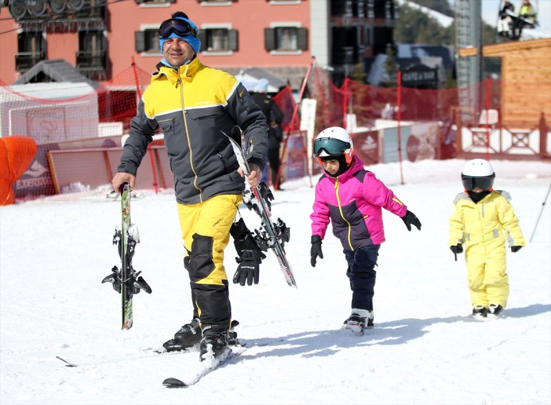 Turistler, Palandöken'e akın etti