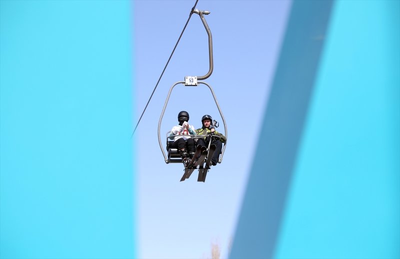 Turistler, Palandöken'e akın etti