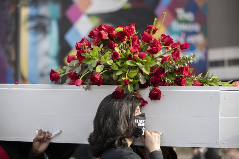 George Floyd davası öncesi yürüdüler