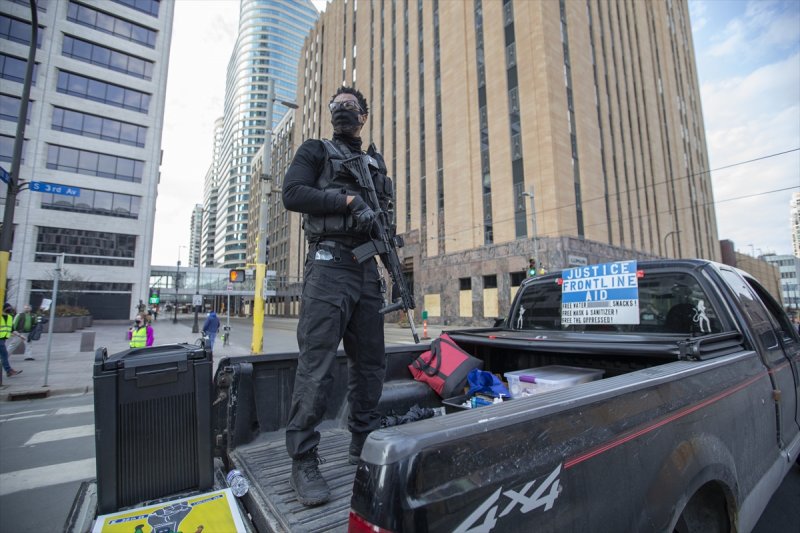 George Floyd davası öncesi yürüdüler