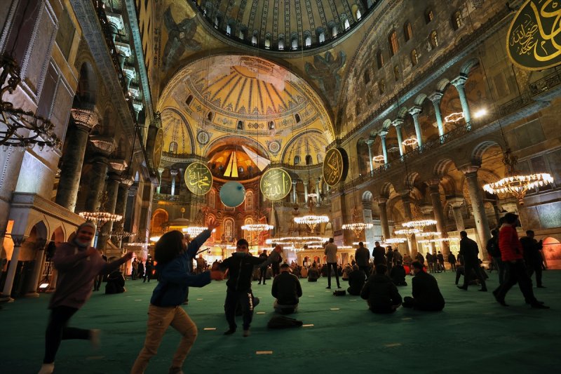 Ayasofya-i Kebir Cami-i Şerifi'nde Mirac gecesi idrak edildi