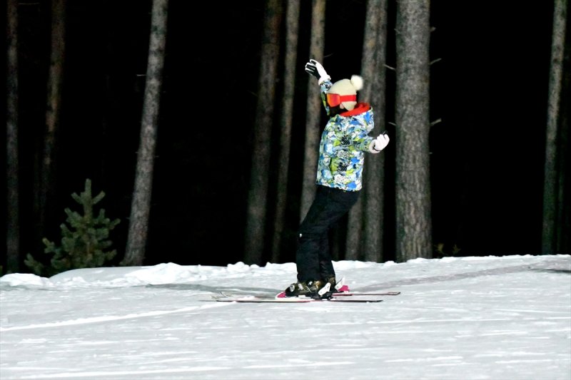 Cıbıltepe Kayak Merkezi'nde gece kayak keyfi