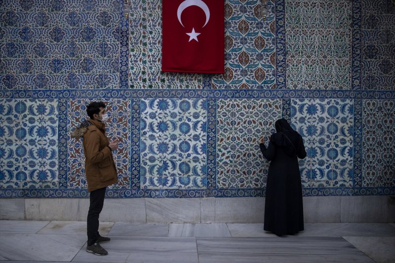 Berat Kandili yurt genelinde idrak edildi