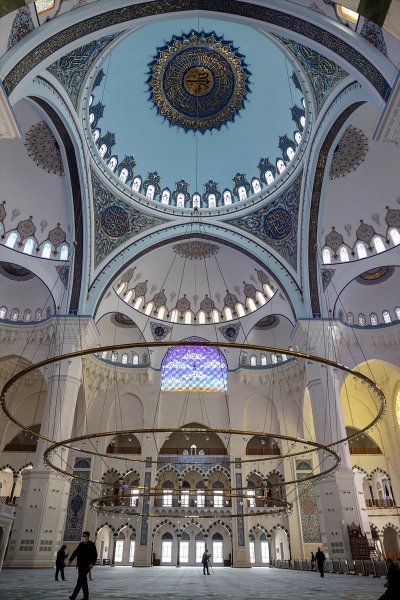 Büyük Çamlıca Camisi'ne 2 yılda 12 milyon ziyaretçi