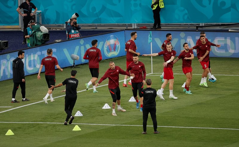 Euro 2020 Türkiye - İtalya maçından kareler