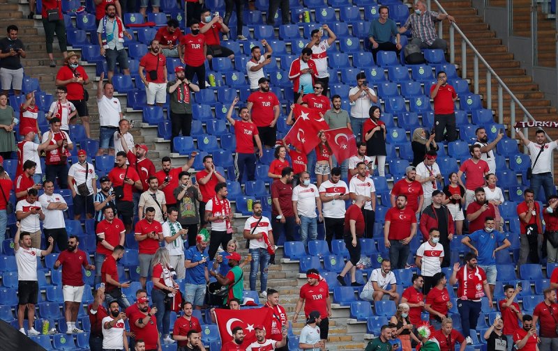 Euro 2020 Türkiye - İtalya maçından kareler