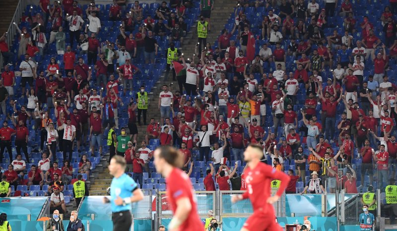 Euro 2020 Türkiye - İtalya maçından kareler