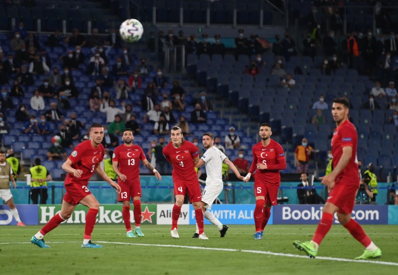 Euro 2020 Türkiye - İtalya maçından kareler