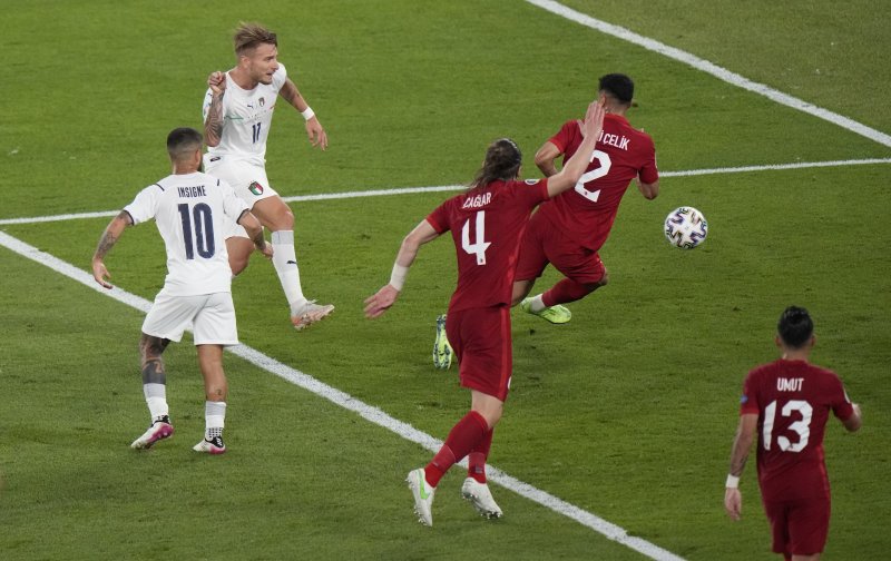 Euro 2020 Türkiye - İtalya maçından kareler
