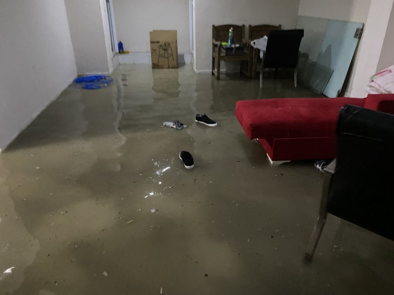 İstanbul'da sağanak hayatı felç etti