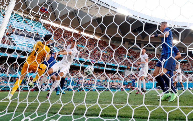 Euro 2020 Slovakya - İspanya maçından kareler