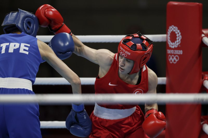 Milli boksör Buse Naz Çakıroğlu Tokyo'da finalde