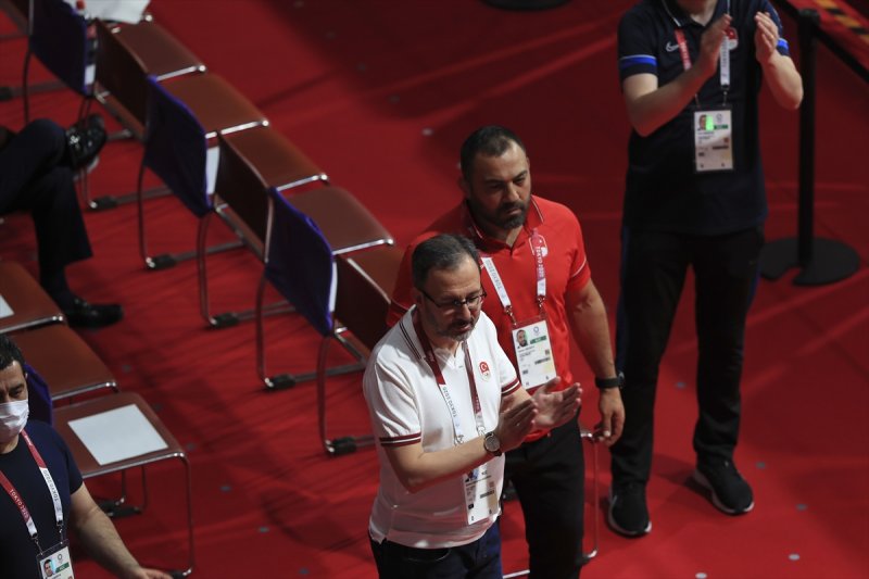 Milli boksör Buse Naz Çakıroğlu Tokyo'da finalde