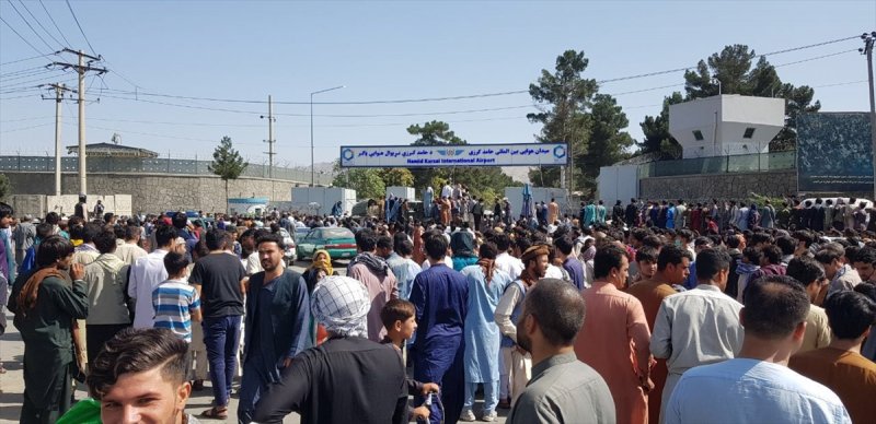 Kabil'de kaçış izdihamı