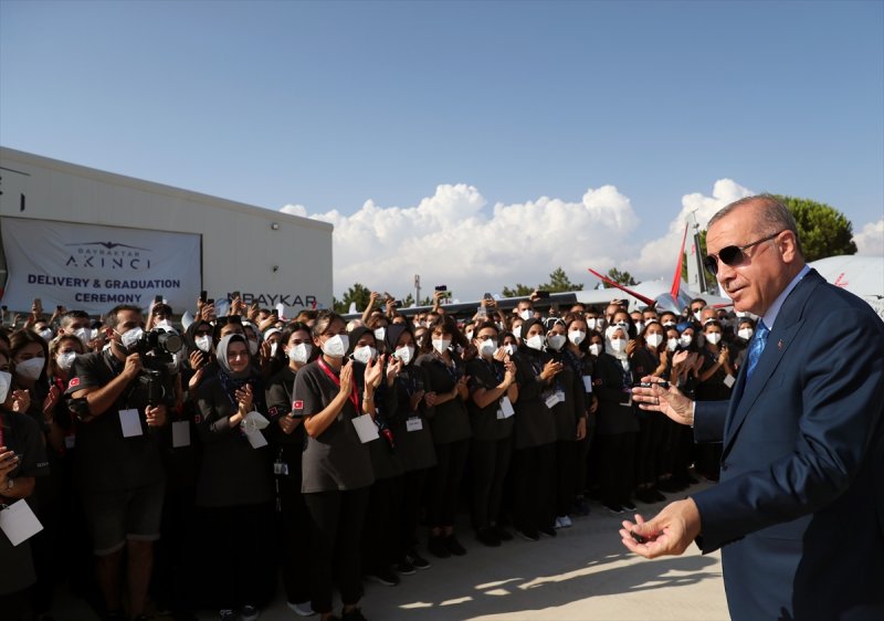 AKINCI TİHA, TSK'ya teslim edildi