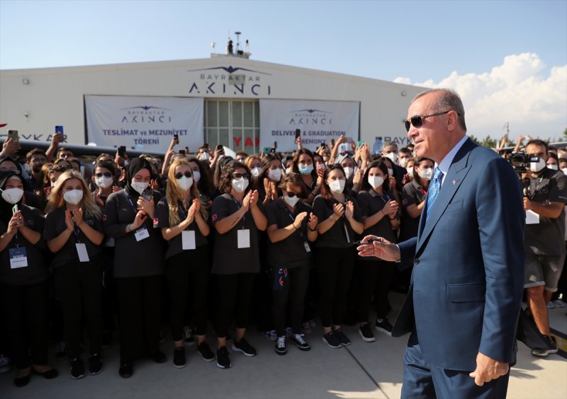 AKINCI TİHA, TSK'ya teslim edildi