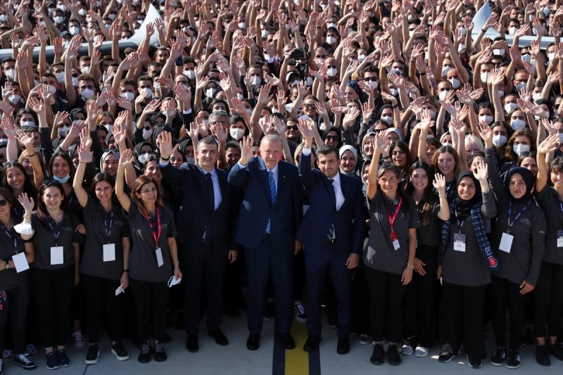 AKINCI TİHA, TSK'ya teslim edildi