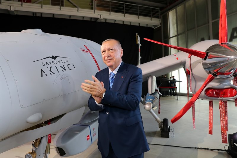 AKINCI TİHA, TSK'ya teslim edildi