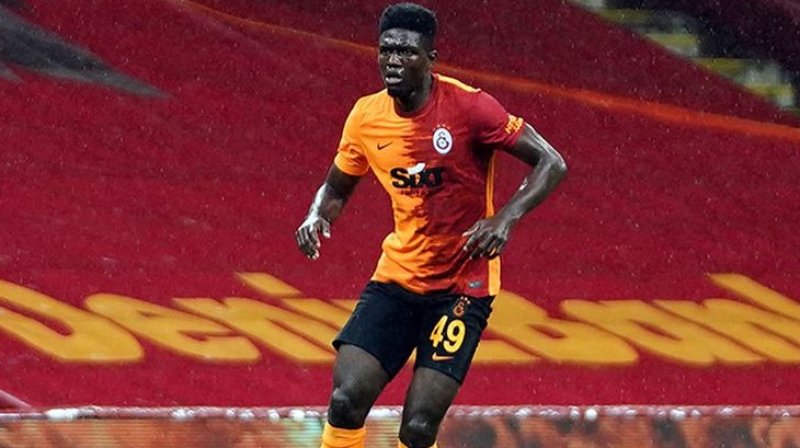 4 büyüklerden giden oyuncular