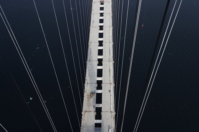 '1915 Çanakkale Köprüsü' 318 metre yükseklikten görüntülendi