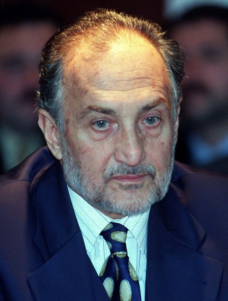 Oğuzhan Asiltürk'ün siyasi hayatı