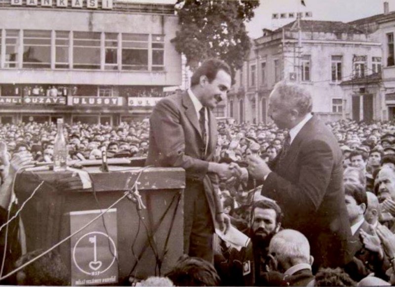 Oğuzhan Asiltürk'ün siyasi hayatı