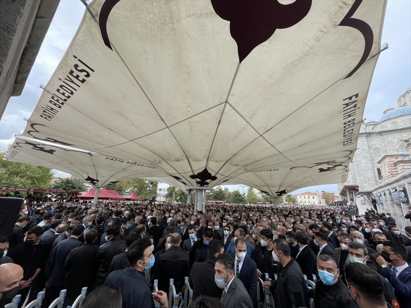SİHA'ların öncü ismi Özdemir Bayraktar'a veda