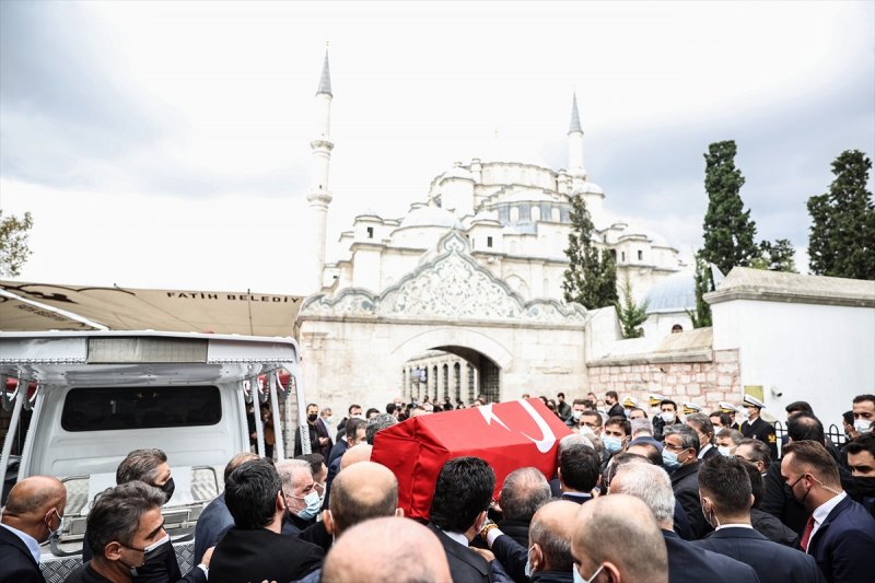 SİHA'ların öncü ismi Özdemir Bayraktar'a veda