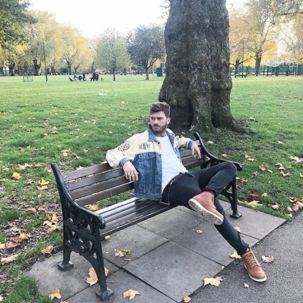 Kız kardeşiyle hayran bırakan Kıvanç Tatlıtuğ'un sosyal medya paylaşımları