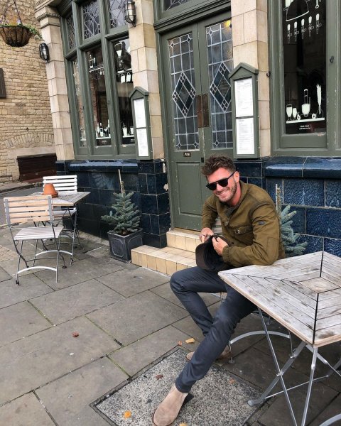 Kız kardeşiyle hayran bırakan Kıvanç Tatlıtuğ'un sosyal medya paylaşımları