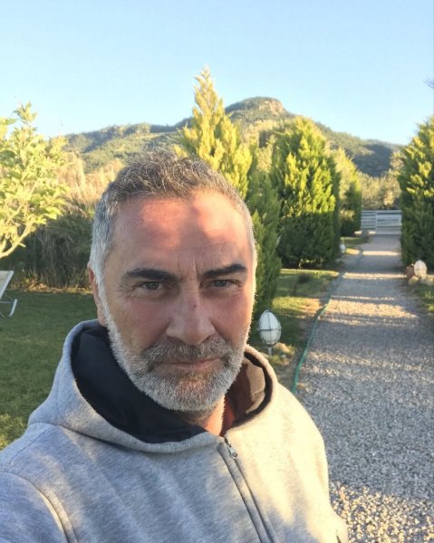 Köy hayatını seçen ünlüler 