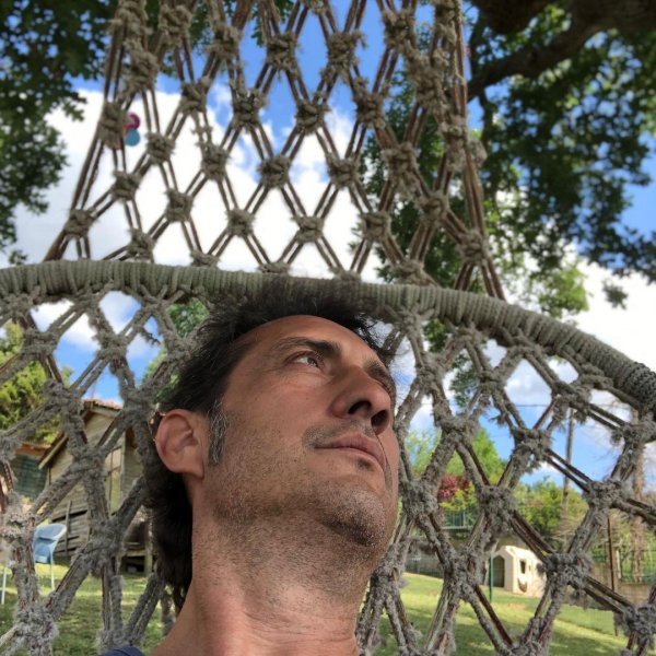 Köy hayatını seçen ünlüler 