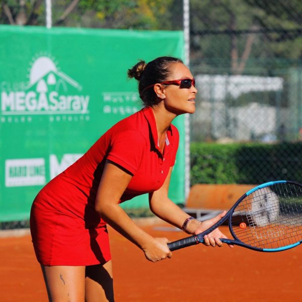 Hülya Avşar'ın spor halleri 